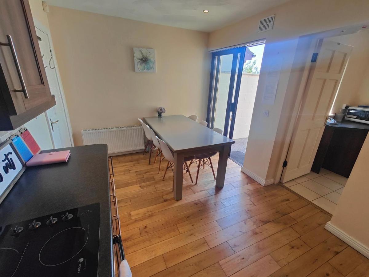 Modern City Centre House In Heart Of Galway City Eksteriør bilde